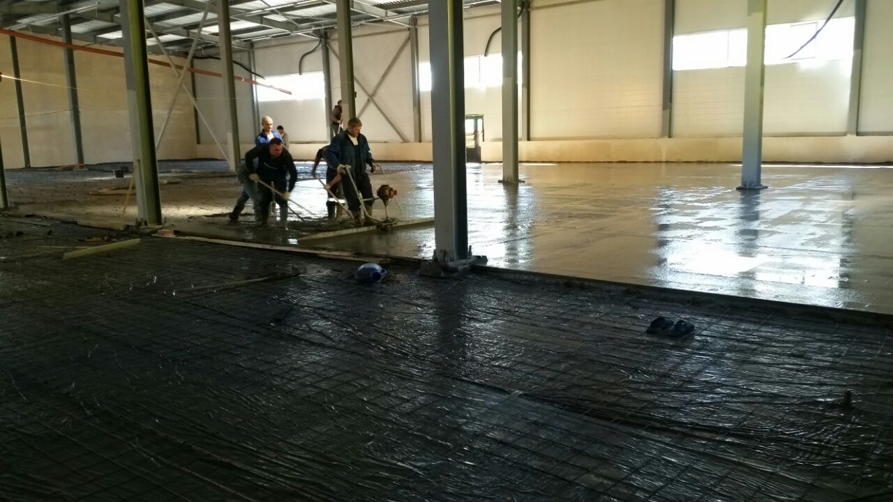 бетонные полы с упрочнителем на производственном предприятии